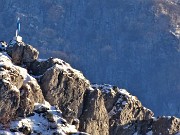 68 Zoom sulla Madonna delle Cime in Corno Zuccone (1458 m) 